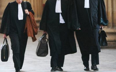 Quelles différences entre un avocat indépendant, salarié et collaborateur ?